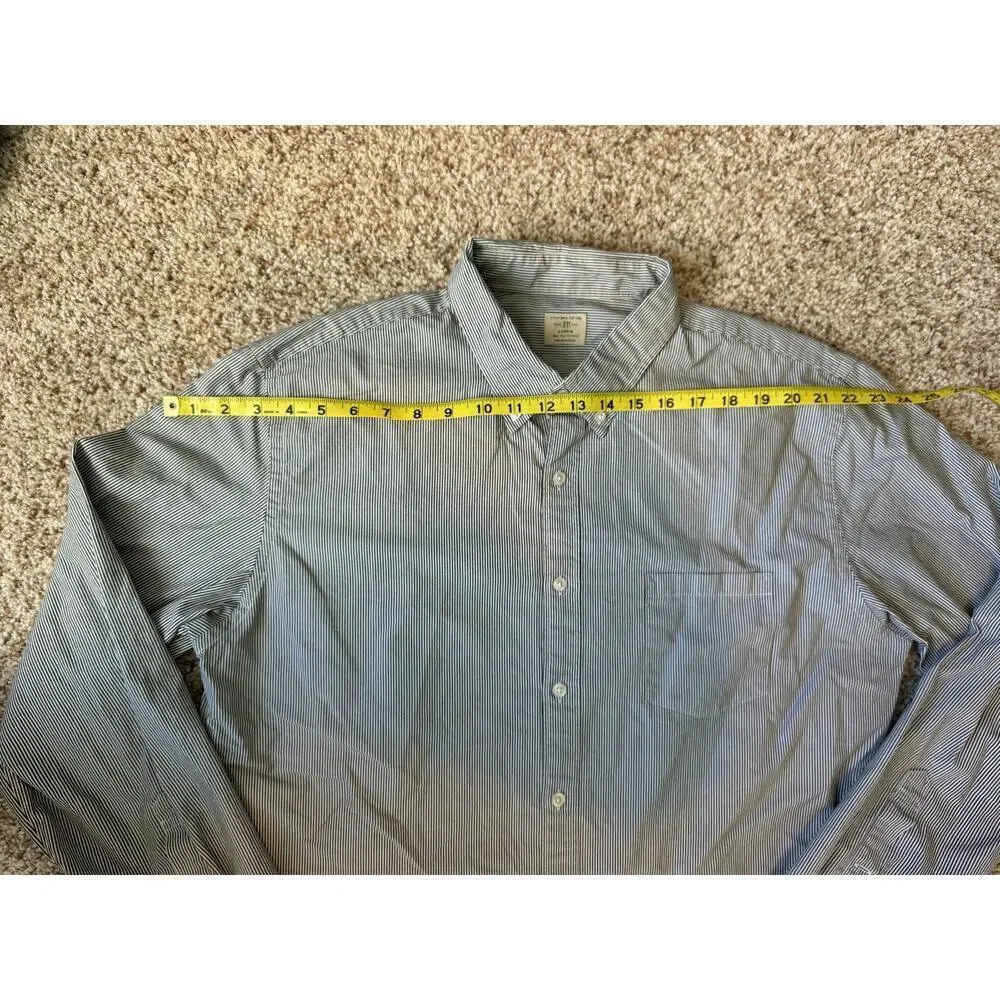 J. CREW 100% cotton, buttoned shirt, Size XL